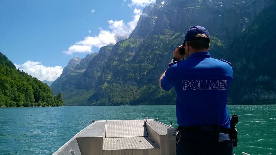 Für mehr Sicherheit: Die Seepolizei Glarus mahnt zur Vorsicht • (Foto: Kapo)