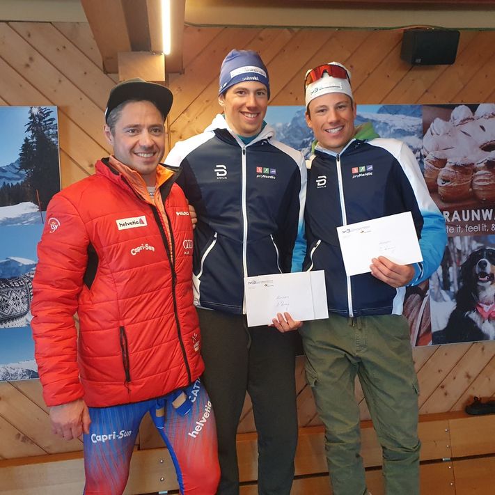 Bild der Sieger über 100 Meter Sprint Von links: Ilya Tschernoussow (NC Liechtenstein 2. Rang), Mario Bässler (SC Elm, 1. Rang), Severin Bässler (3. Rang) (Bilder: proNordic zvg)