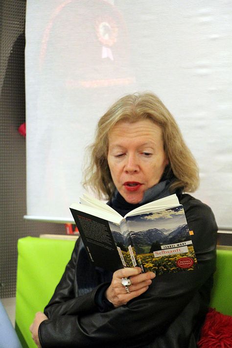 Isabel Morf bei ihrer Lesung. (Bilder: p.meier) Isabel Morf