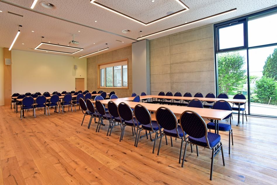Die flexiblen Seminarräume bieten Platz für 25 bis 80 Teilnehmer/innen.