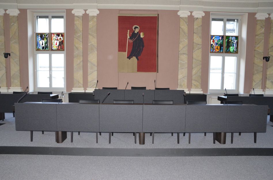 Landrat kehrt zurück in erneuerten Landratssaal