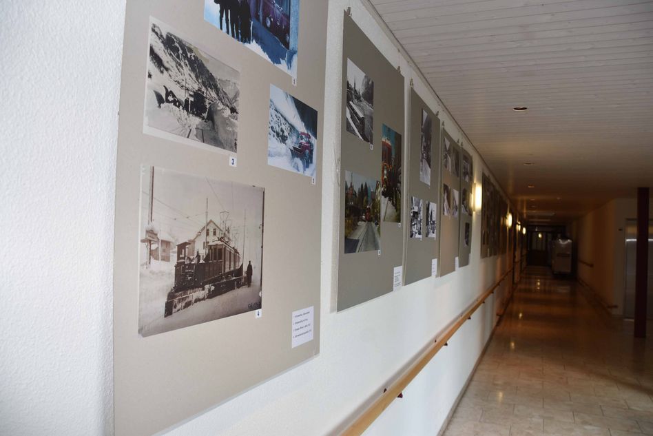 Foto-Ausstellung über die Chlytalbahn von Heinrich Hämmerli im Alterszentrum Schwanden (Bilder: e.huber)