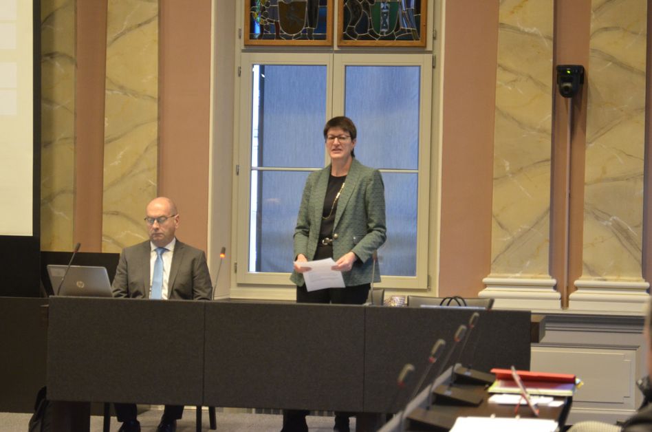 Impressionen von der Landratssitzung vom 8. Februar (Bilder: jürg huber) Im Bild Regierungsrätin Marianne Lienhard und Regiernugsrat Kaspar Becker