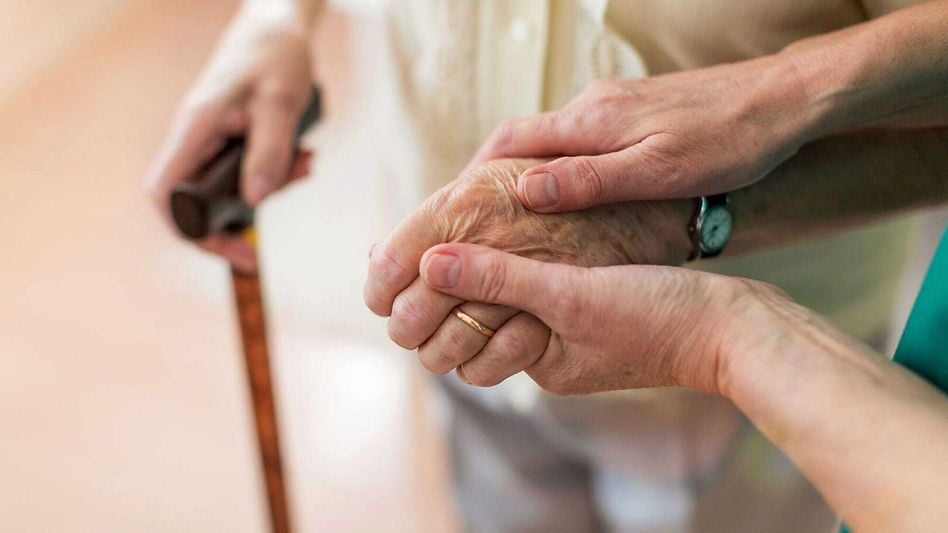 Der Bedarf an Alters- und Langzeitpflege wird steigen: Mit der Versorgungsplanung sollen gute Pflegeleistungen in den kommenden Jahren sichergestellt werden • (Foto: Piksel)