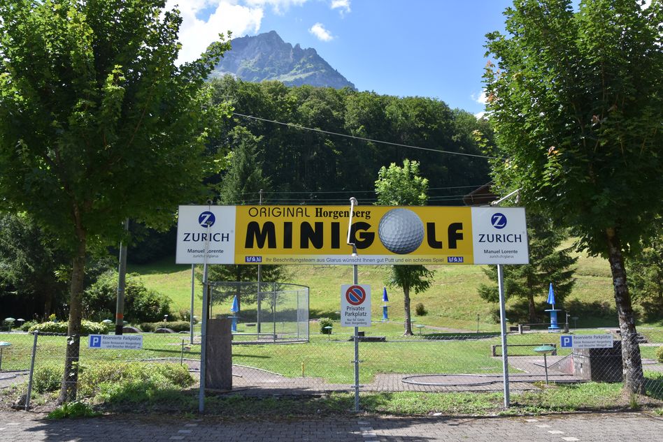 Minigolf-Anlage beim Restaurant Horgenberg in Mitlödi (Bilder: e.huber)