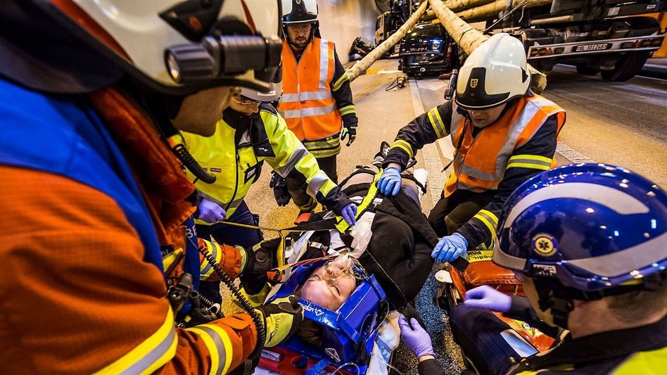 Bei schweren Unfällen mit vielen Verletzten muss der Kanton für die Sicherstellung der Rettung und sanitätsdienstlichen Versorgung sorgen • (Foto: VBS)