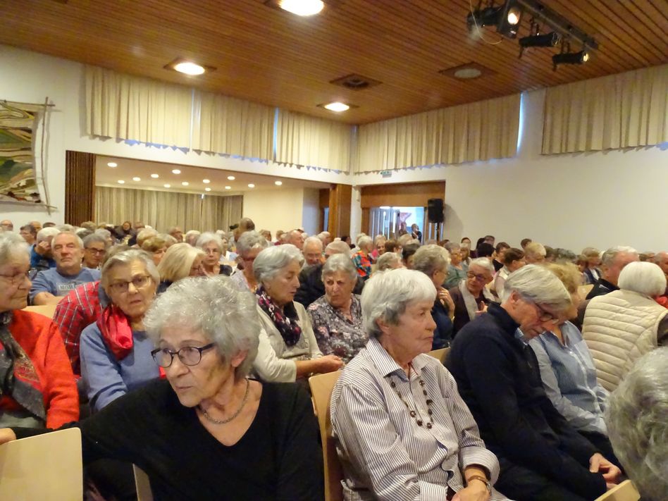 Der Revisor – die Seniorenbühne Zürich gastiert in Glarus