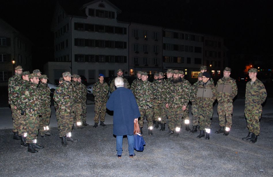 Glarus by Night: Besammlung der Truppe auf dem Zaunplatz