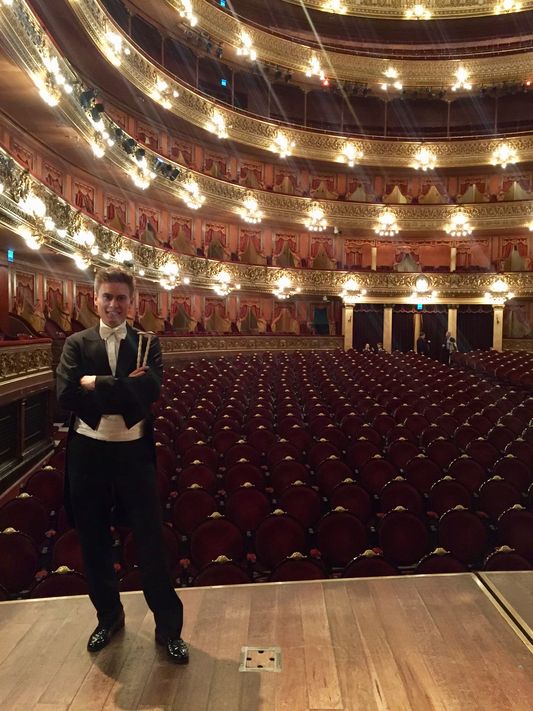 Michael Juen im &quot;Teatro Colòn, Buenos Aires`&quot;........ (Bilder: zvg)