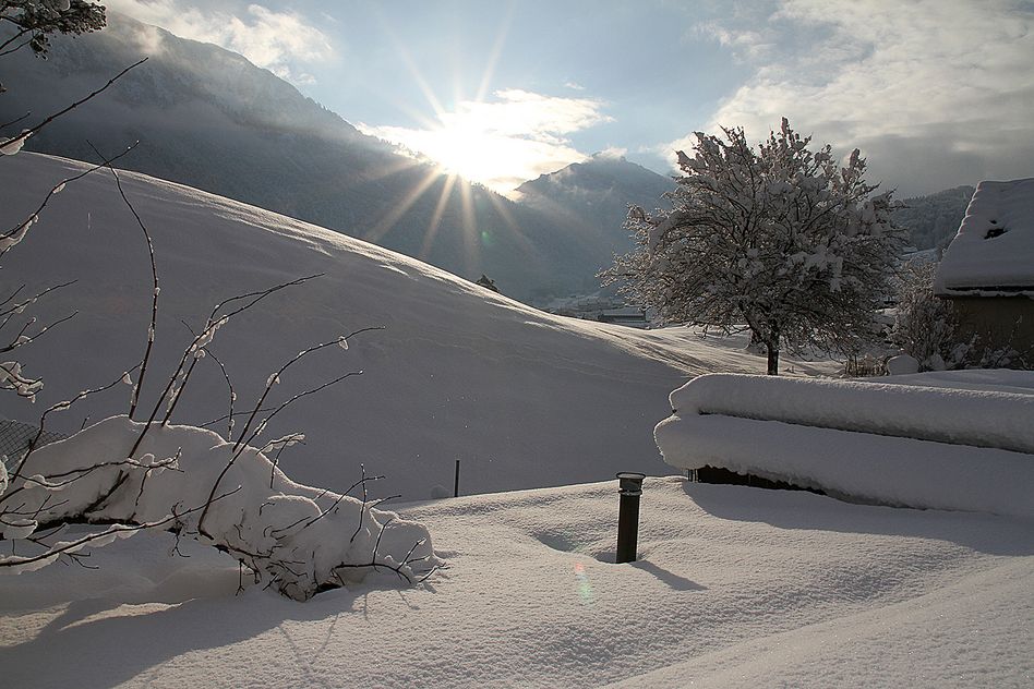 Schneelandschaft am Silvestermorgen in Glarus: ruhig
