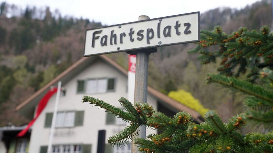 Auf dem Fahrtsplatz in Näfels wird jeweils die Fahrtspredigt gehalten • (Foto: R. Wermelinger)