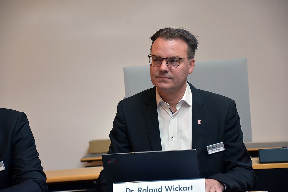 Dr. Roland Wickart, Bereichsleiter Finanz &amp; Logistik