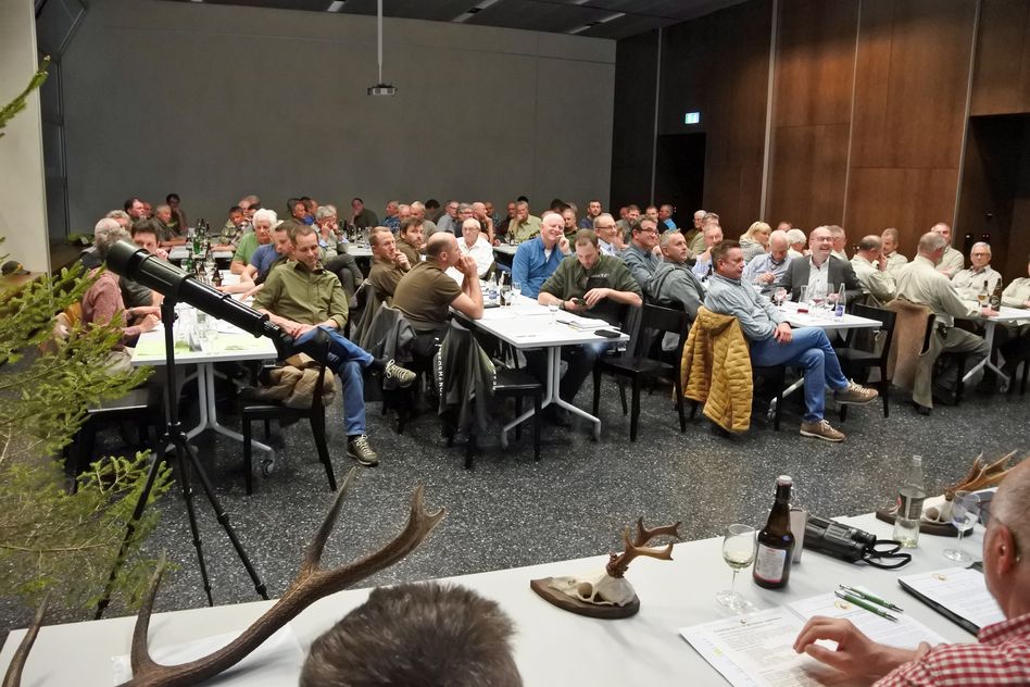 Gute, effiziente und liberale Jagd im Kanton Glarus