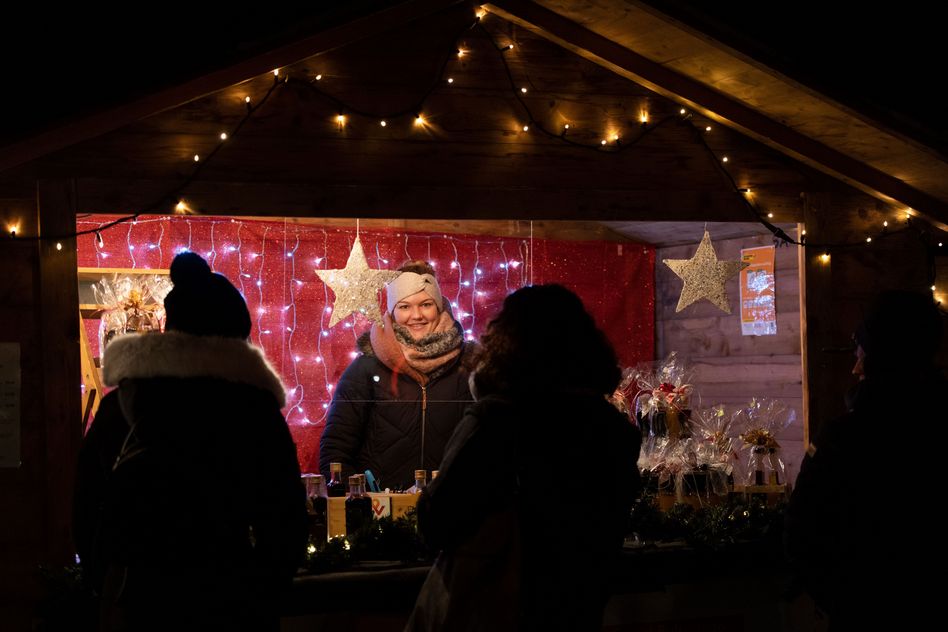 Weihnachtsmarkt Glarus, Copyright: VISIT Glarnerland / Maya Rhyner