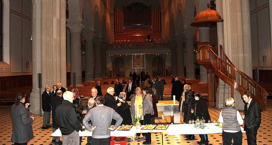 Abgeschlossen wurde der feierliche Gottesdienst in der Stadtkirche Glarus mit einem gemeinsamen Apéro.