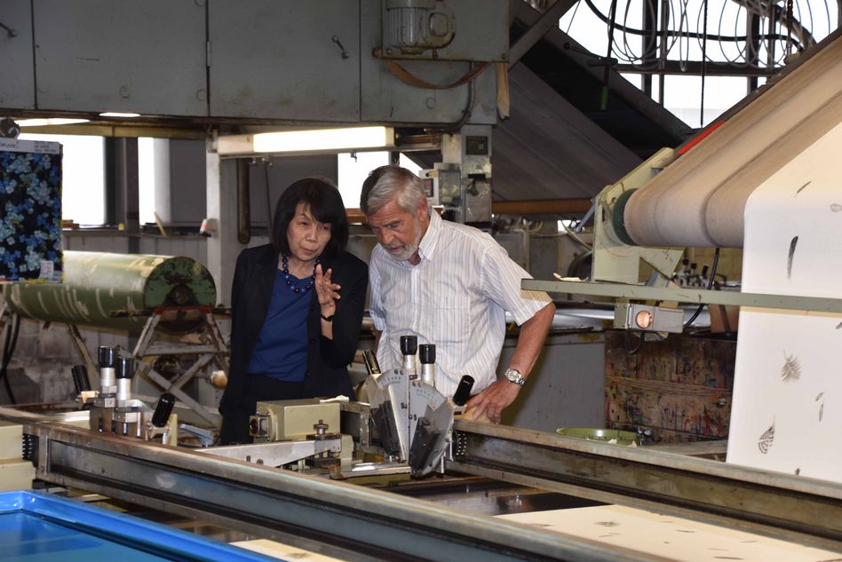 Hoher Besuch aus Thailand bei der Mitlödi Textildruck AG
