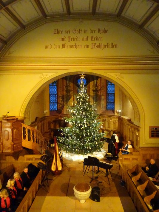 Impressionen vom Konzert in der Kirche Mitlödi (Bilder: p.meier)