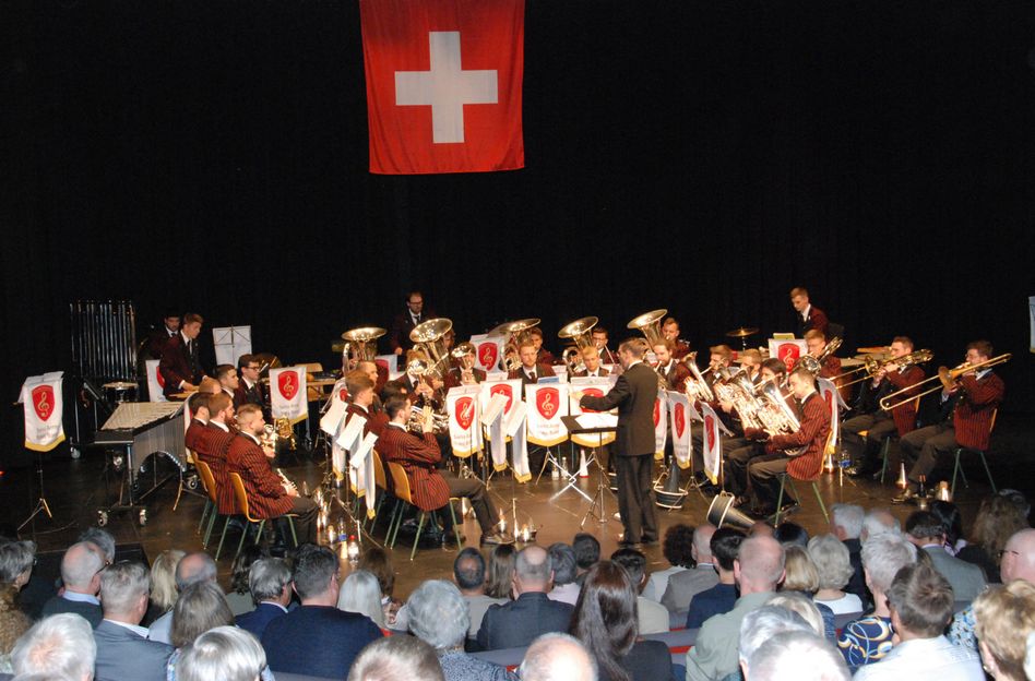 Ein begeisterndes Konzert gab die Swiss Army Brass Band. (Bild: Hasp.)