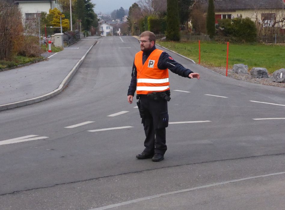Bitte rechts ranfahren: Polizist Markus Fritschi klärt auf, je nach vorangegangener Situation
