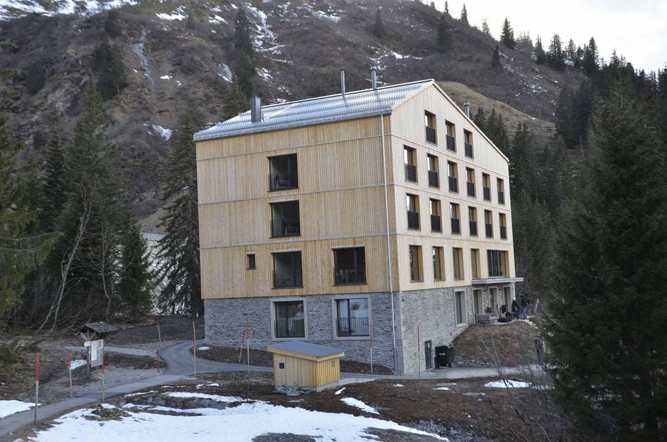 Das Berghotel Mettmen AG ist seit dem 6. Juni wieder geöffnet (Bilder: e.hube)