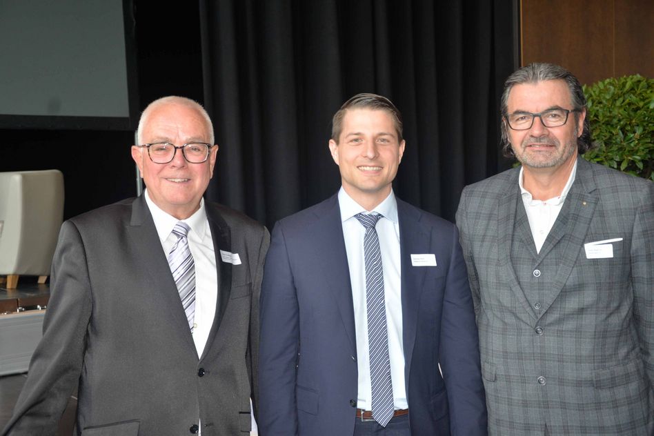 (v.l.n.r.) GLHK Präsident Peter Rufibach, Dr. Konrad Marti, neues Vorstandsmitglied und Peter Beglinger, der sich nach 12 Jahren aus dem Vorstand verabschiedet hat