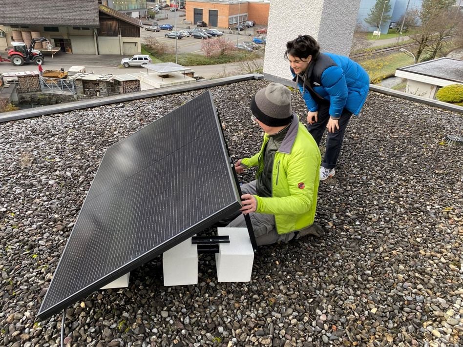 100 Solaranlagen für das Glarnerland – Stromlieferung direkt von der Sonne