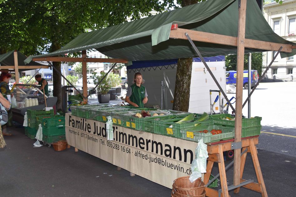 Markt in den Sommerferien immer am Mittwoch von 10.00 bis 13.00 auf dem City-Platz (Bilder: e.huber)
