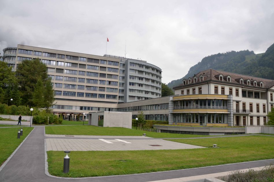 Die Kantonsspital Glarus AG erhöht Sicherheitsmassnahmen (Archivbild: e.huber)