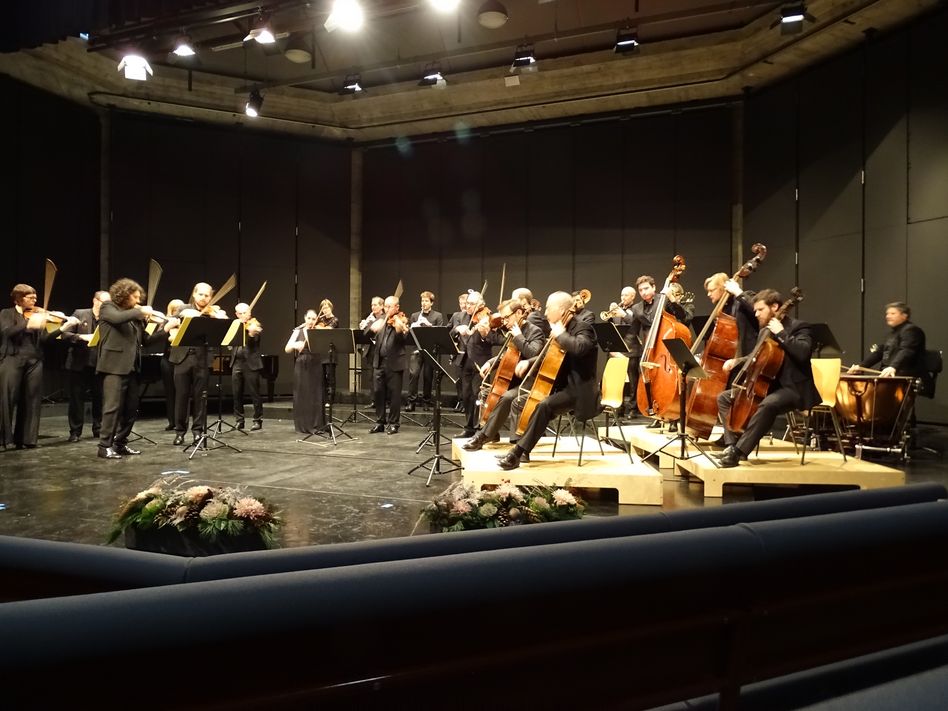 Mozart und Strawinsky – erhabenes Musizieren in der Aula Glarus