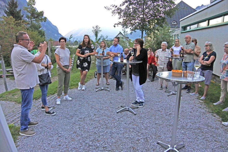 Die Gemeinde Glarus hatte zu einem Kick-off und Austausch-Apero eingeladen (Bilder: hasp)