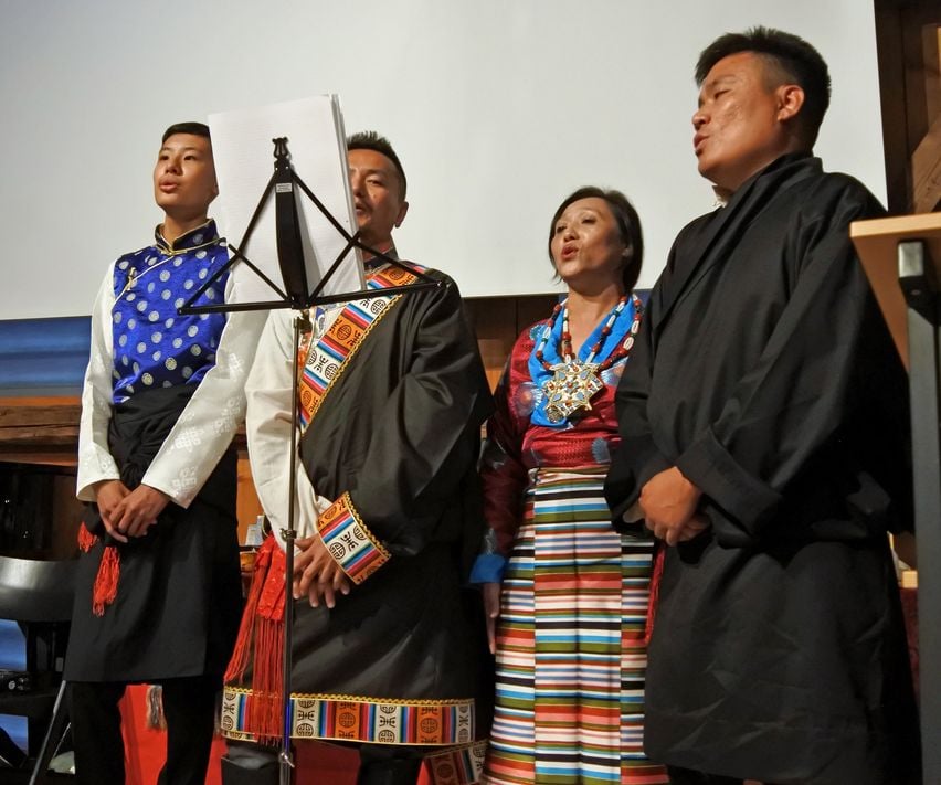 Die Tibeter Gemeinschaft Glarus sagt «Tanggä Glarnerland»