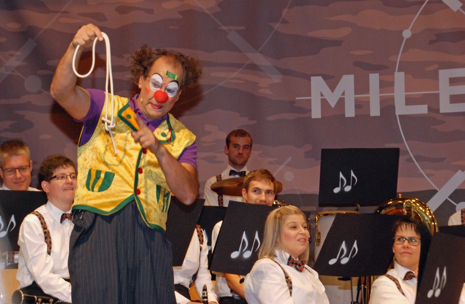 Clown Mugg verzauberte Kinder und Eltern