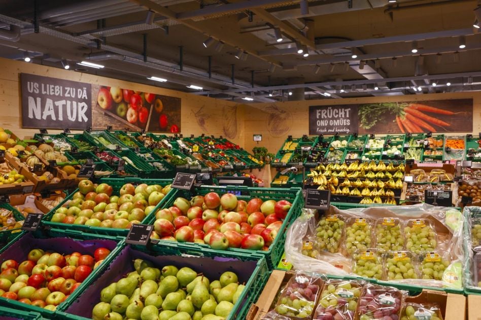Im Bereich Früchte und Gemüse wird in Schwanden ab Mitte Dezember Marktstimmung herrschen. Wie hier im kürzlich umgebauten Coop Herisau.(Foto: Coop Ostschweiz-Ticino/Donato Caspari):