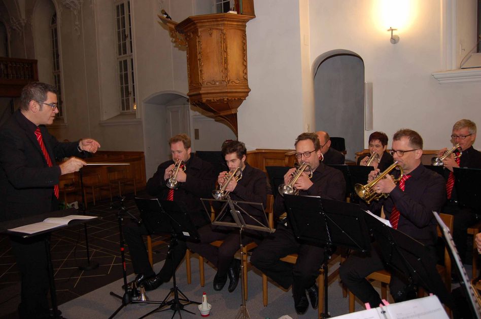 Brassband-Klänge zum Advent in Ennenda