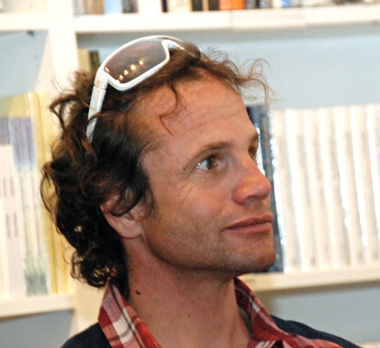 Roger Schäli, Schweizer Spitzenalpinist und Extremkletterer hat die Eigernordwand schon auf verschiedenen Routen bestiegen