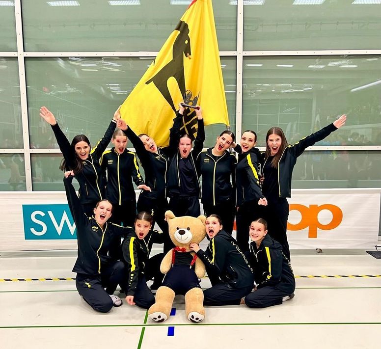 U17 Jugend-Teams Gymnastik des TV Glarus alte Sektion (Bilder: zvg)