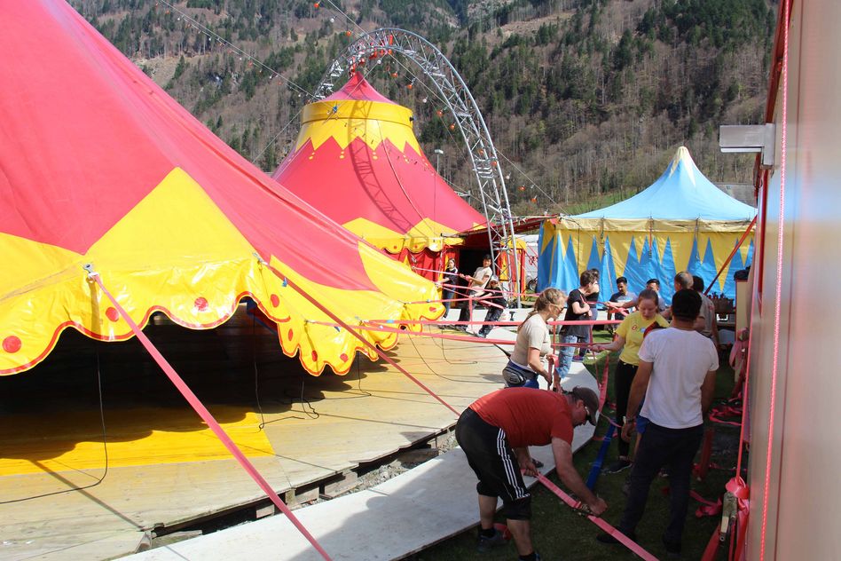 Zirkusstadt Mugg erstrahlt wieder in prachtvollen Farben (Bild: zvg)