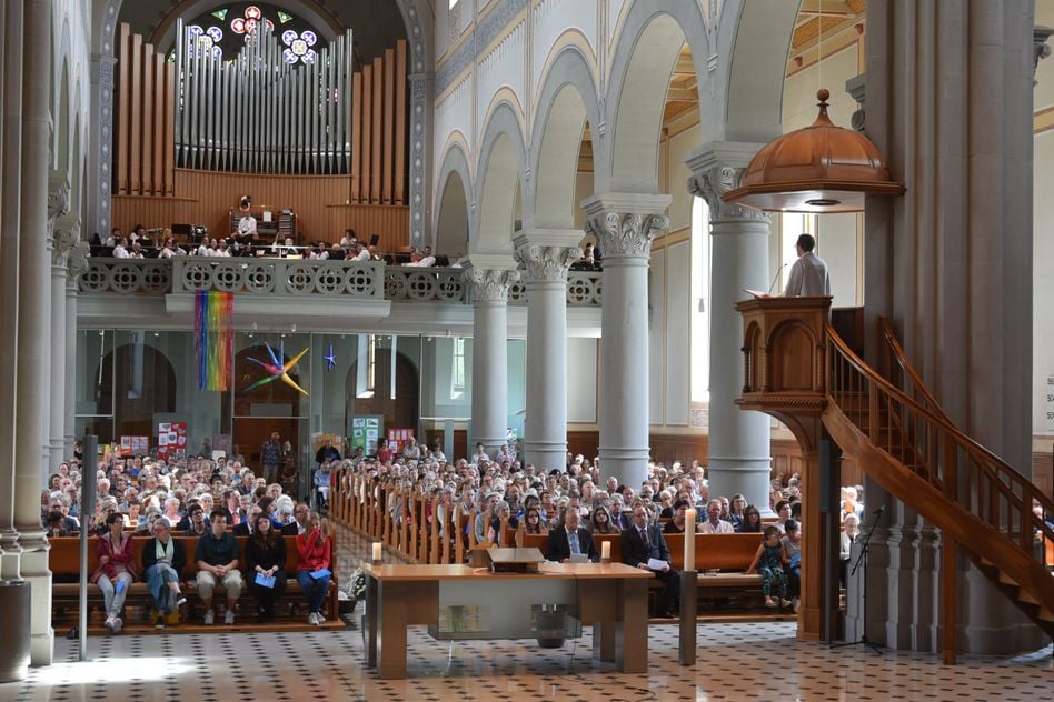 Zum ersten Mal fand im Glarnerland ein Kantonaler Kirchentag statt: Highlight und Abschluss war ein grosser Gottesdienst am Pfingstsonntag.