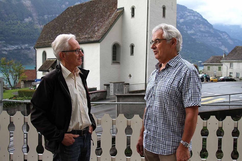 Architekt Toni Schnellmann (links) und Kirchenratspräsident Walter Schaub informierten über die baulichen und finanziellen Massnahmen der Instandstellung der Kirche.