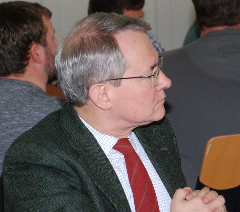 Auch Ständerat Dr. Thomas Hefti beehrte die Hauptversammlung des Glarner Bauernverbandes