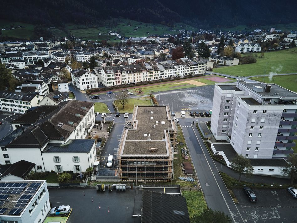 Die Truppenunterkunft in Glarus (Bild: zvg)