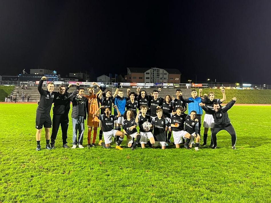 Mit einem diskussionslosen Sieg am letzten Spieltag machten die C-Junioren des Team Glarnerlands den Aufstieg in die Youth League perfekt. (Bild: zvg)