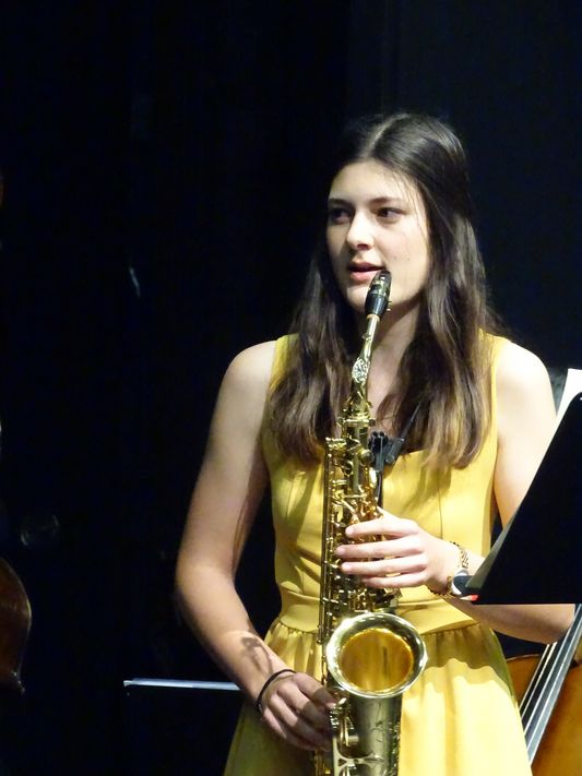 Nina Becker, Saxofon