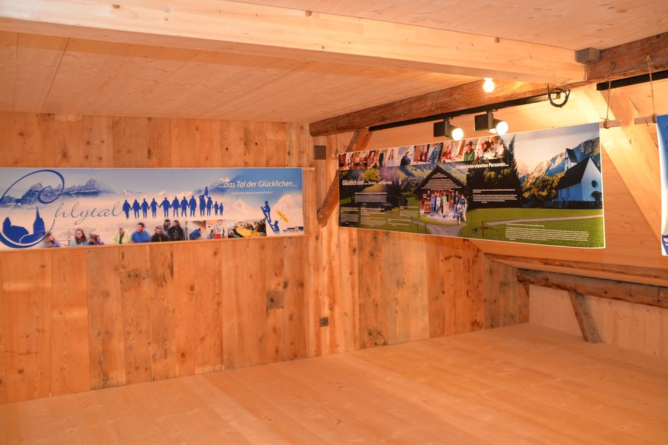 Im alten Holzlager wurde im Rahmen des Umbaus noch ein Raum im zusätzlich erstellten ersten Stock eingebaut. (Bilder: e.huber)
