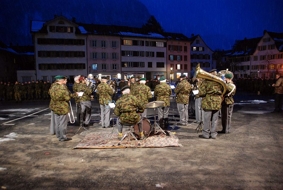 Das Spiel des Glarner Militärtrompeter-Vereins unter der Stabführung von Spielführer Markus Rhyner war für den musikalischen Background besorgt