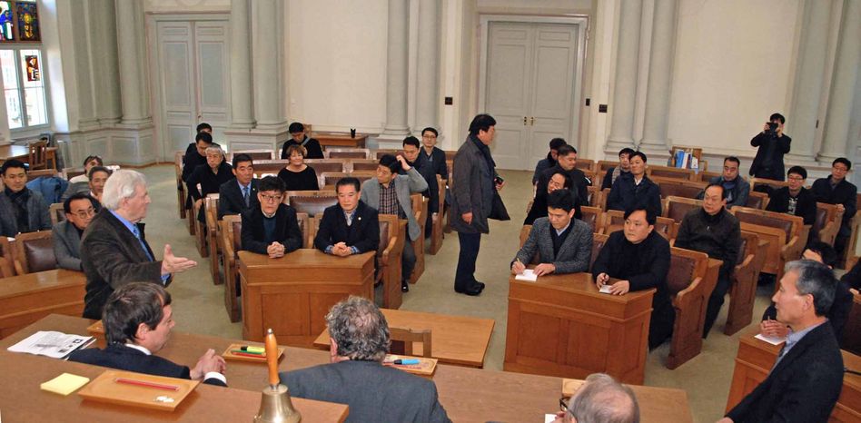 Statt Glarner südkoreanische Parlamentarier im Landratssaal