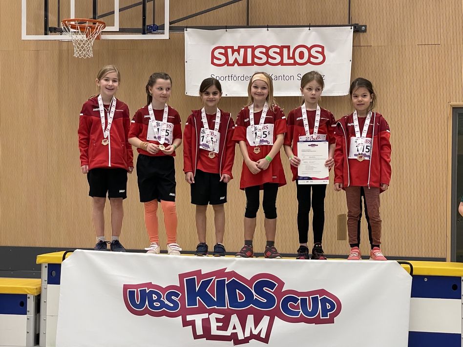 Gold für die DTV Niederurnen Jugend am UBS Kidscup-Team in Buttikon
