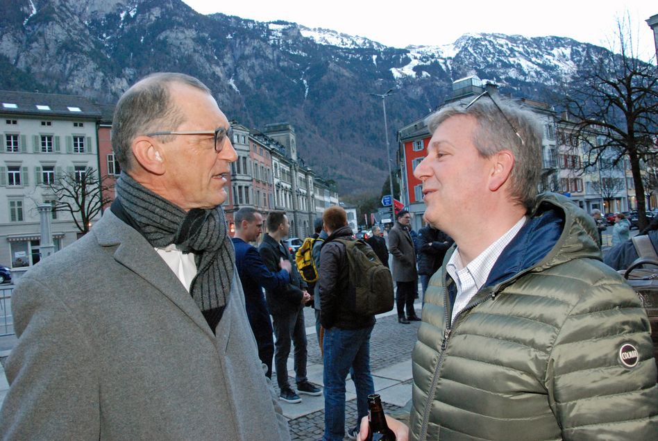 «SVP bi de Lüüt» zu Gast in Glarus
