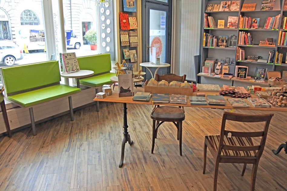 «FridayFirst» – eine Sein-Lounge für Bücherwürmer und Leseratten