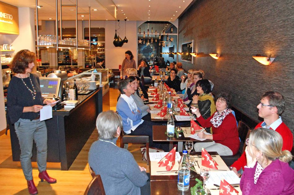 Ein gelungener Anlass vom Baeschlin Verlag im Restaurant Cornetto in Glarus (Bilder: hasp)